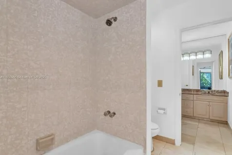 5990 SW 135th Terrace Pinecrest FL 33156