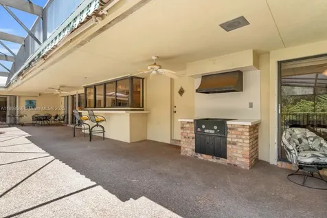 5990 SW 135th Terrace Pinecrest FL 33156