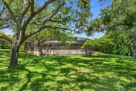 5990 SW 135th Terrace Pinecrest FL 33156