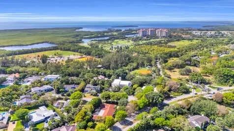 5990 SW 135th Terrace Pinecrest FL 33156