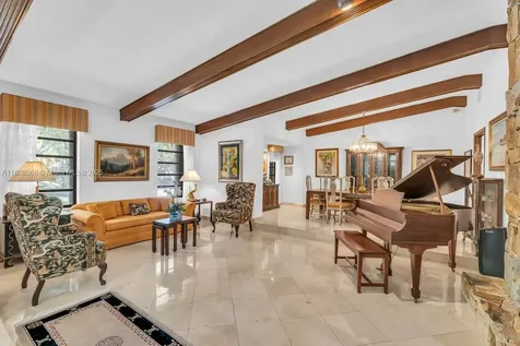 5990 SW 135th Terrace Pinecrest FL 33156
