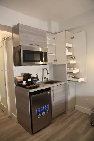 763 Pennsylvania Avenue Miami Beach FL 33139