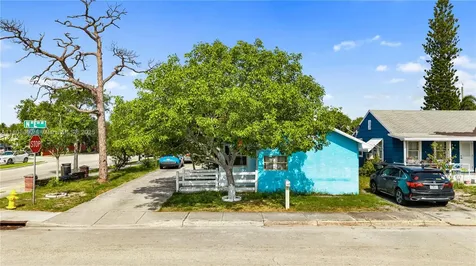 1007 N E Street Lake Worth FL 33460