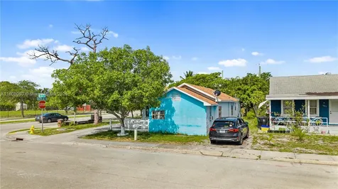 1007 N E Street Lake Worth FL 33460