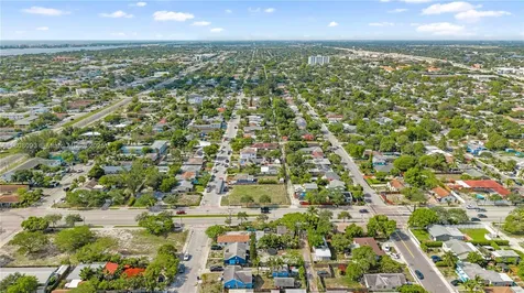 1007 N E Street Lake Worth FL 33460