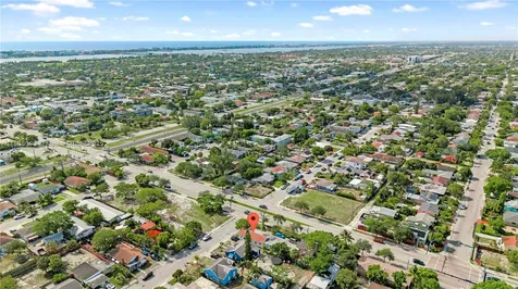 1007 N E Street Lake Worth FL 33460