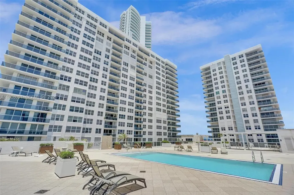 2751 S Ocean Drive Hollywood FL 33019