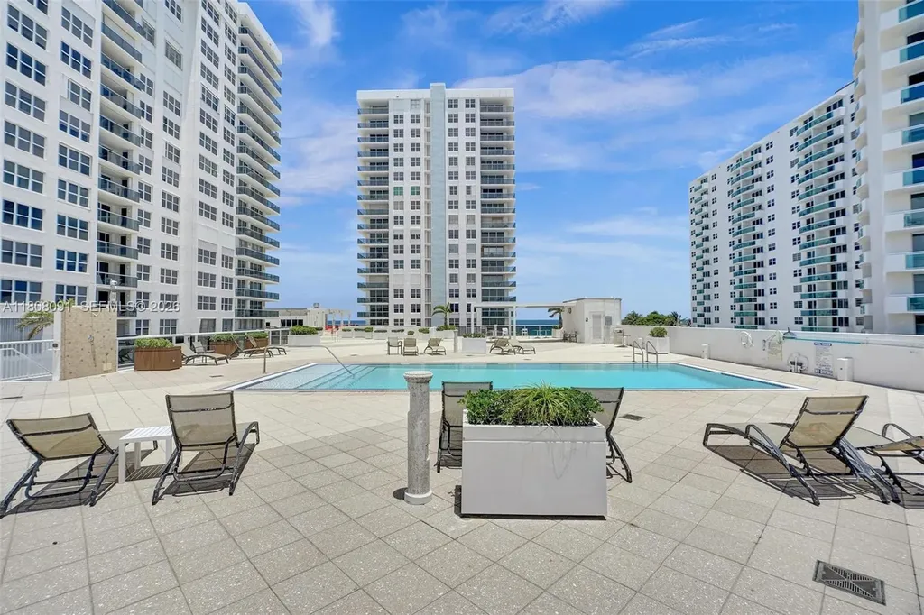 2751 S Ocean Drive Hollywood FL 33019