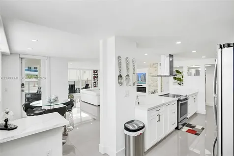 2751 S Ocean Drive Hollywood FL 33019