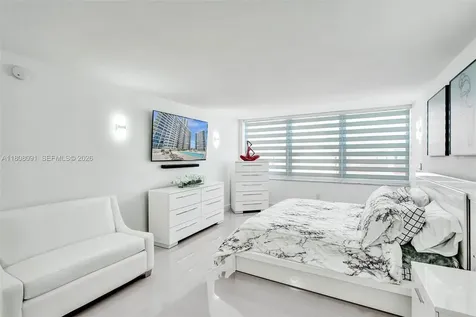 2751 S Ocean Drive Hollywood FL 33019