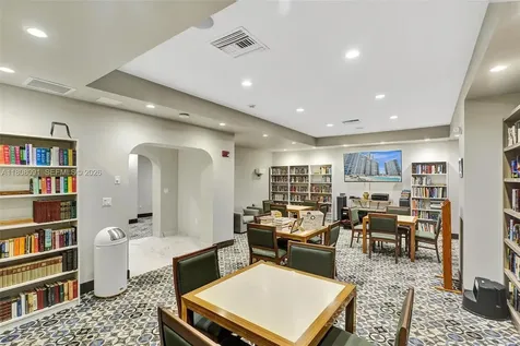 2751 S Ocean Drive Hollywood FL 33019