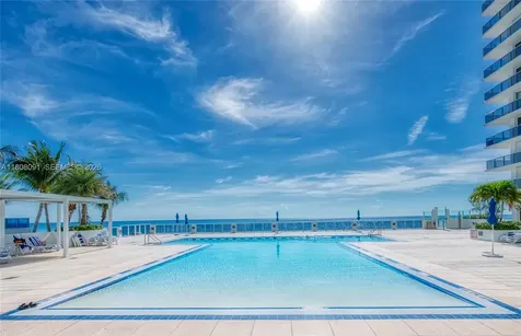 2751 S Ocean Drive Hollywood FL 33019