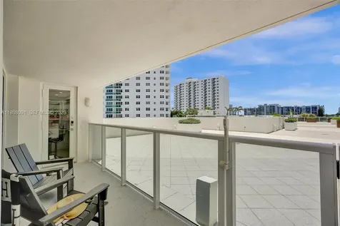 2751 S Ocean Drive Hollywood FL 33019