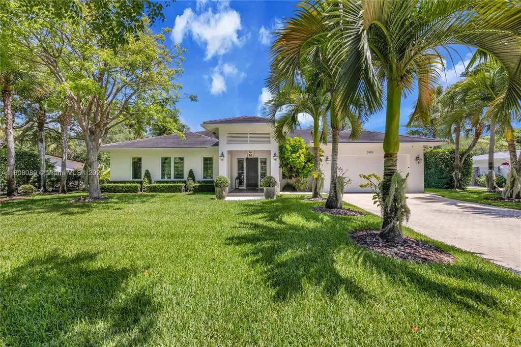 7495 SW 105th Terrace Pinecrest FL 33156