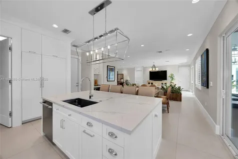 7495 SW 105th Terrace Pinecrest FL 33156
