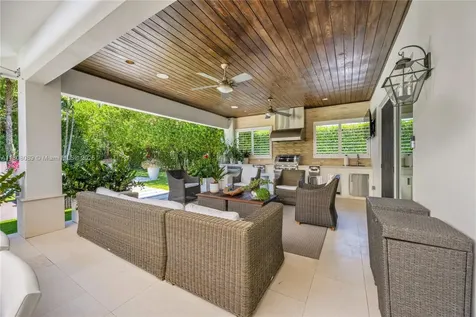 7495 SW 105th Terrace Pinecrest FL 33156