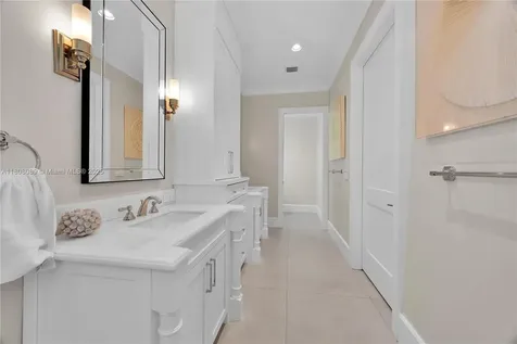 7495 SW 105th Terrace Pinecrest FL 33156