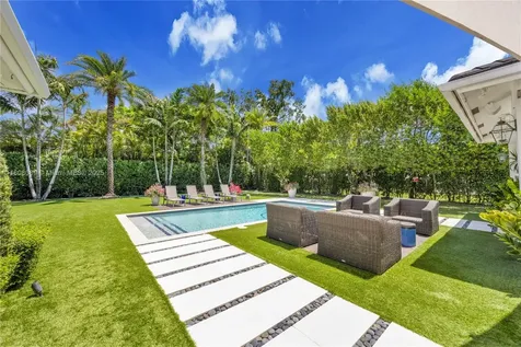 7495 SW 105th Terrace Pinecrest FL 33156