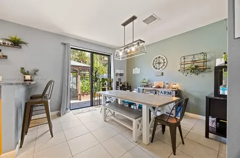 3427 W 89th Terrace Hialeah FL 33018