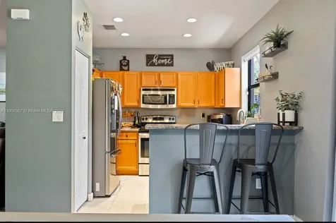 3427 W 89th Terrace Hialeah FL 33018