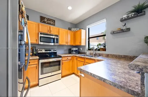 3427 W 89th Terrace Hialeah FL 33018