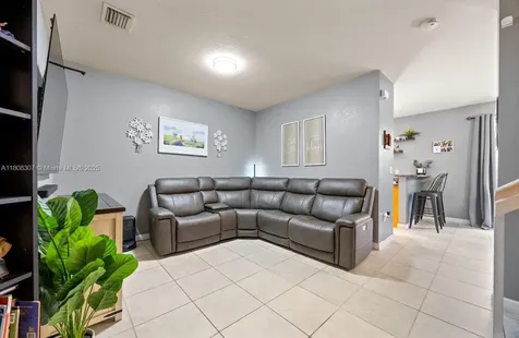 3427 W 89th Terrace Hialeah FL 33018