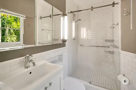 3245 Riviera Drive Coral Gables FL 33134