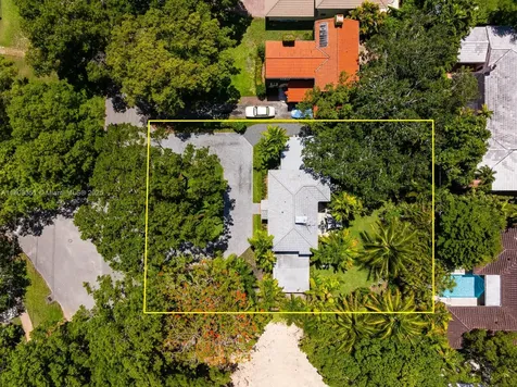 3245 Riviera Drive Coral Gables FL 33134