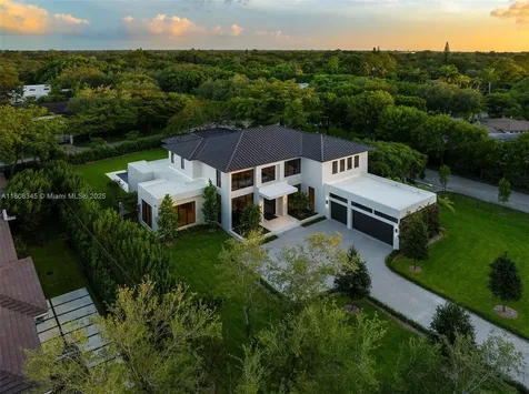 11001 SW 65 Avenue Pinecrest FL 33156