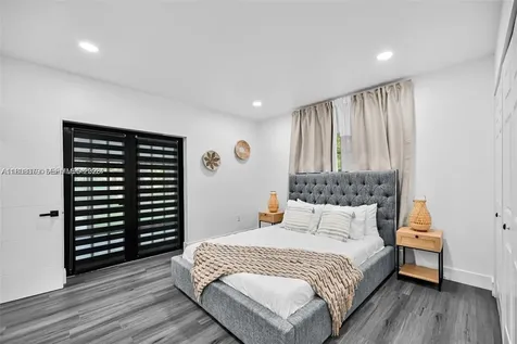 7335 SW 104th Street Pinecrest FL 33156