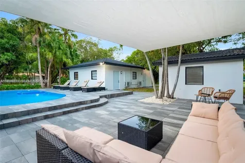 7335 SW 104th Street Pinecrest FL 33156