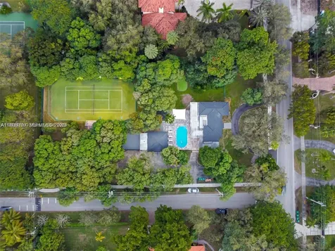 7335 SW 104th Street Pinecrest FL 33156