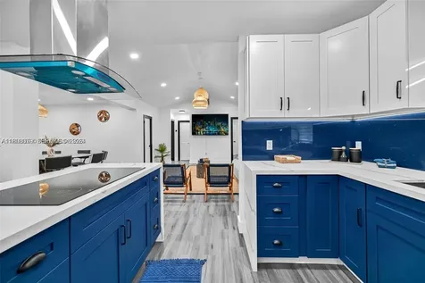 7335 SW 104th Street Pinecrest FL 33156