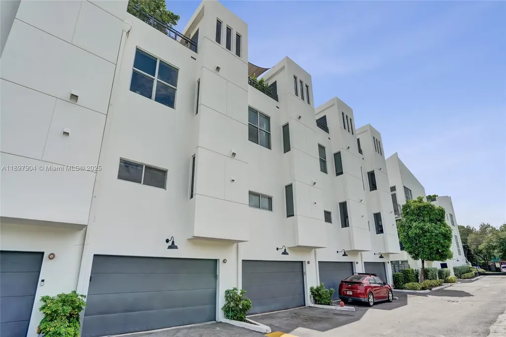 716 SE 12th Street Fort Lauderdale FL 33316