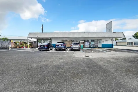 5509 & 5501 Broadway West Palm Beach FL 33407