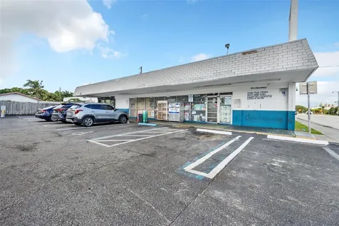 5509 & 5501 Broadway West Palm Beach FL 33407