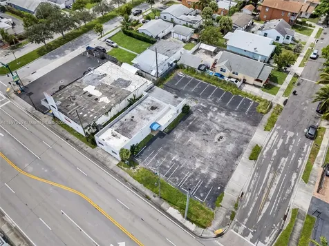 5509 & 5501 Broadway West Palm Beach FL 33407