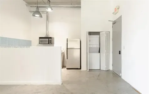 250 NW 23 Miami FL 33127