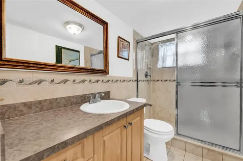 4270 NW 40th Street Lauderdale Lakes FL 33319