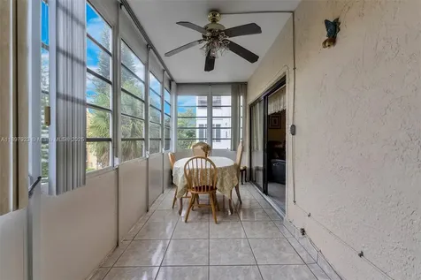 4270 NW 40th Street Lauderdale Lakes FL 33319