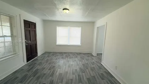 2748 Broadway Jacksonville FL 32254