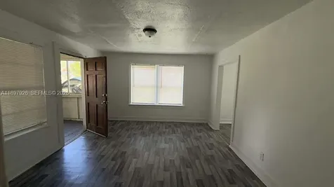 2748 Broadway Jacksonville FL 32254
