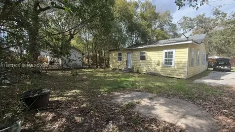 2748 Broadway Jacksonville FL 32254