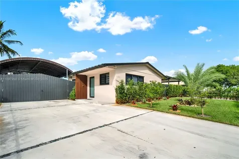 3361 NW 210th Terrace Miami Gardens FL 33056