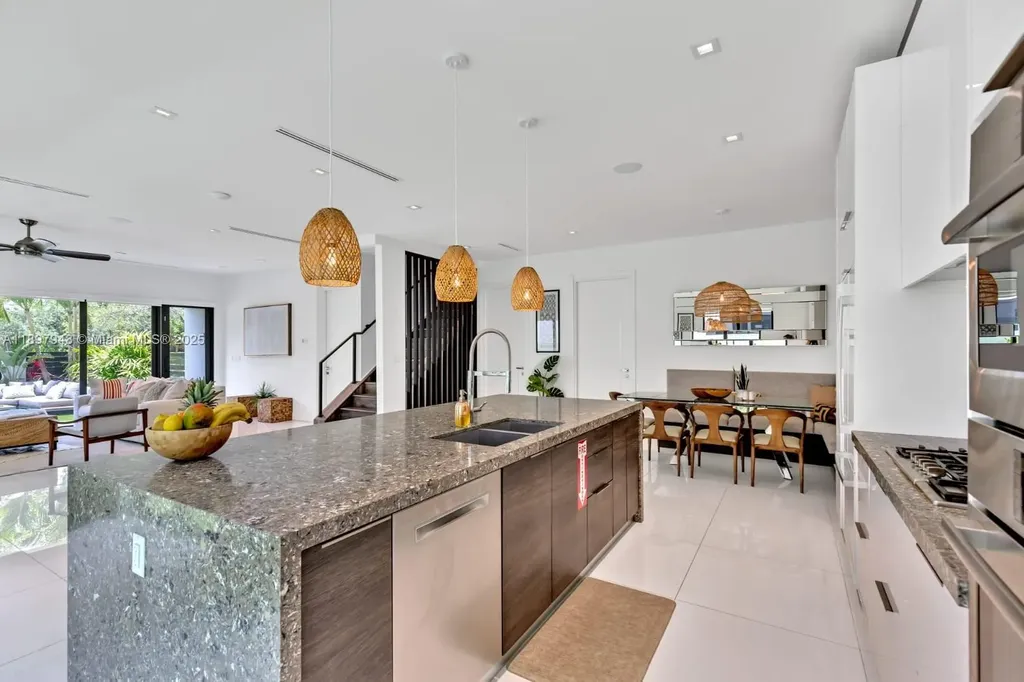 1516 SE 1st Street Fort Lauderdale FL 33301