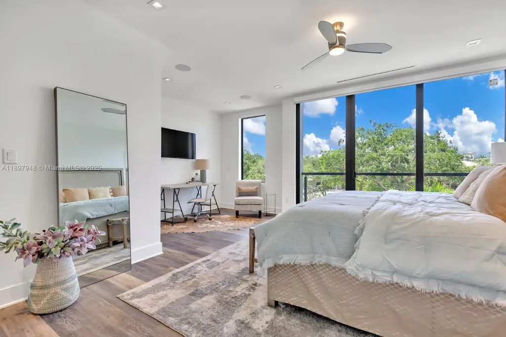 1516 SE 1st Street Fort Lauderdale FL 33301