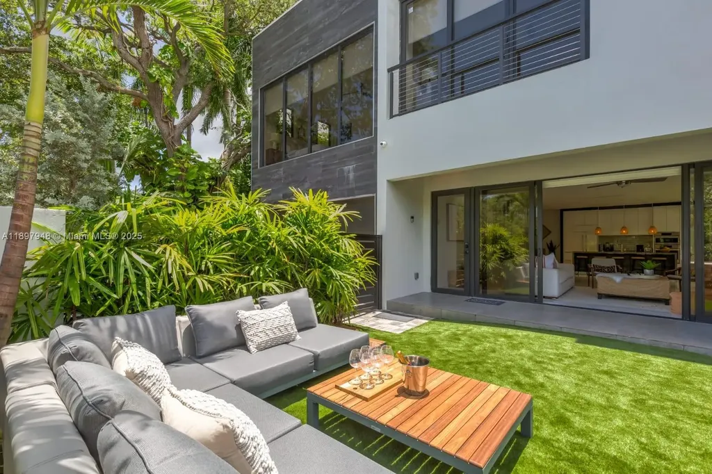 1516 SE 1st Street Fort Lauderdale FL 33301