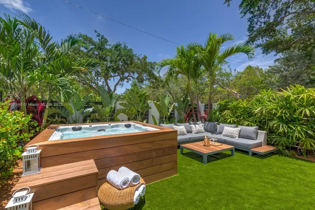 1516 SE 1st Street Fort Lauderdale FL 33301