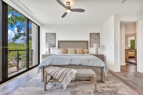 1516 SE 1st Street Fort Lauderdale FL 33301