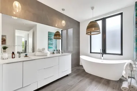 1516 SE 1st Street Fort Lauderdale FL 33301